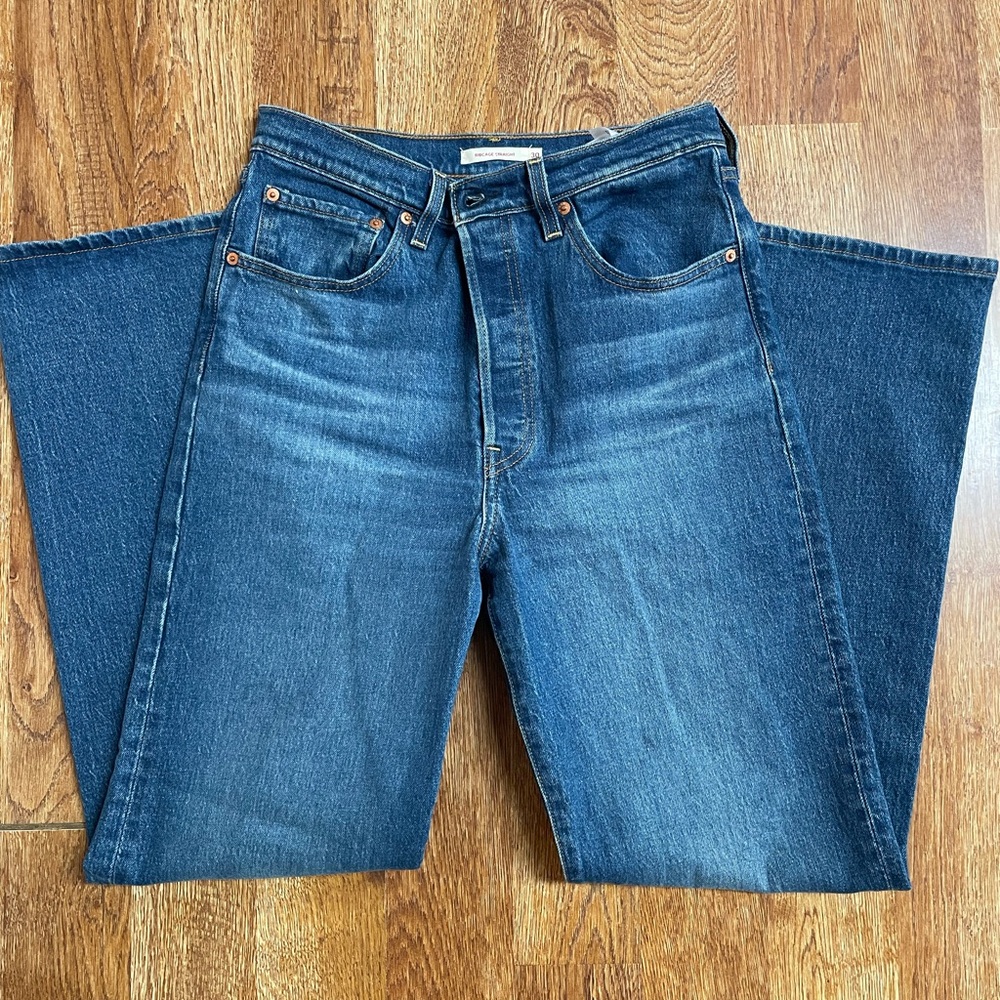 Levi Ribcage Straight 30x32